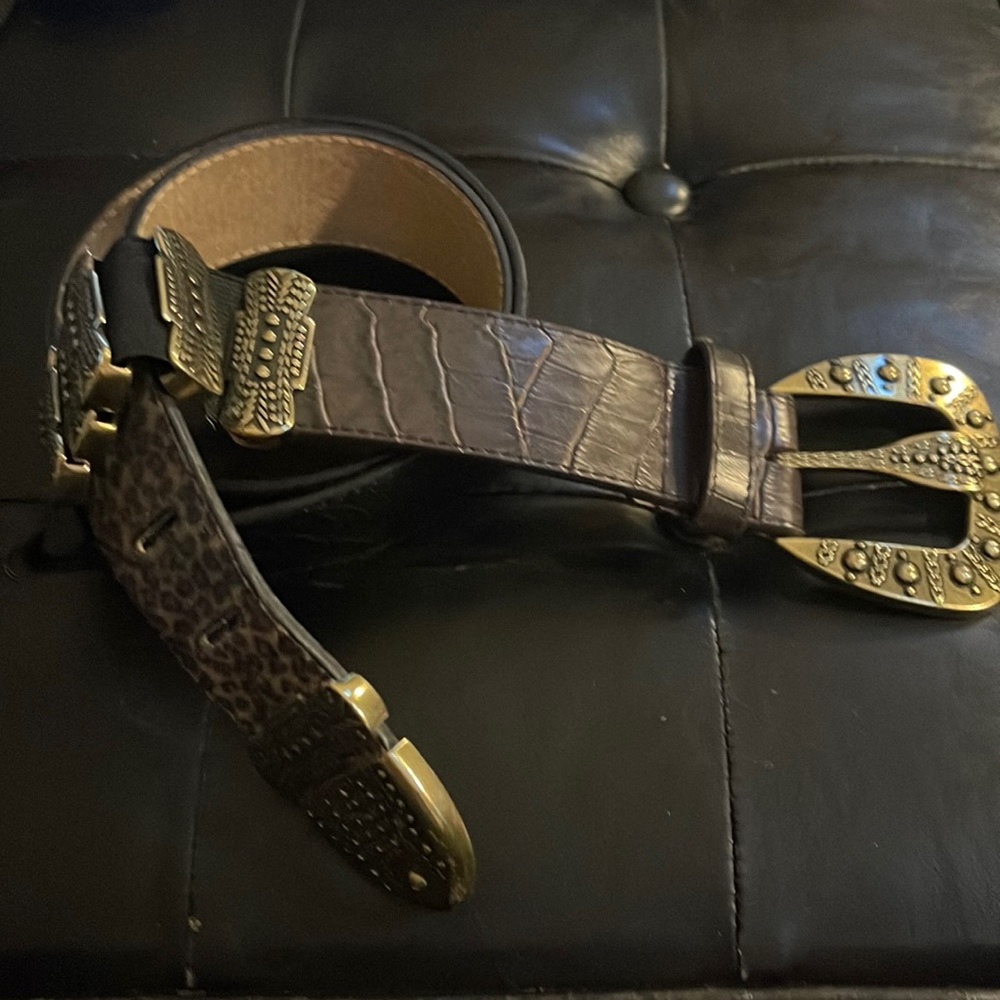Chico’s belt
